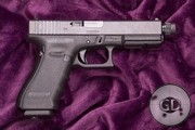 Glock 17 Gen4 s prodlouženou hlavní a závitem